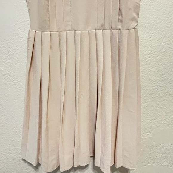 H&M Beige Sleeveless Pleated Dress S - Picture 6 of 10